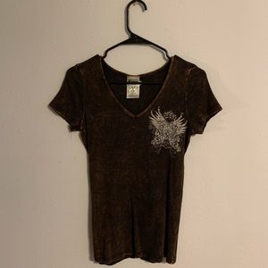 Vintage Vocal Women’s Top Distressed! Comfortable Fitted top size small.